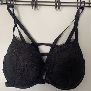 Black lacy front clasp bra